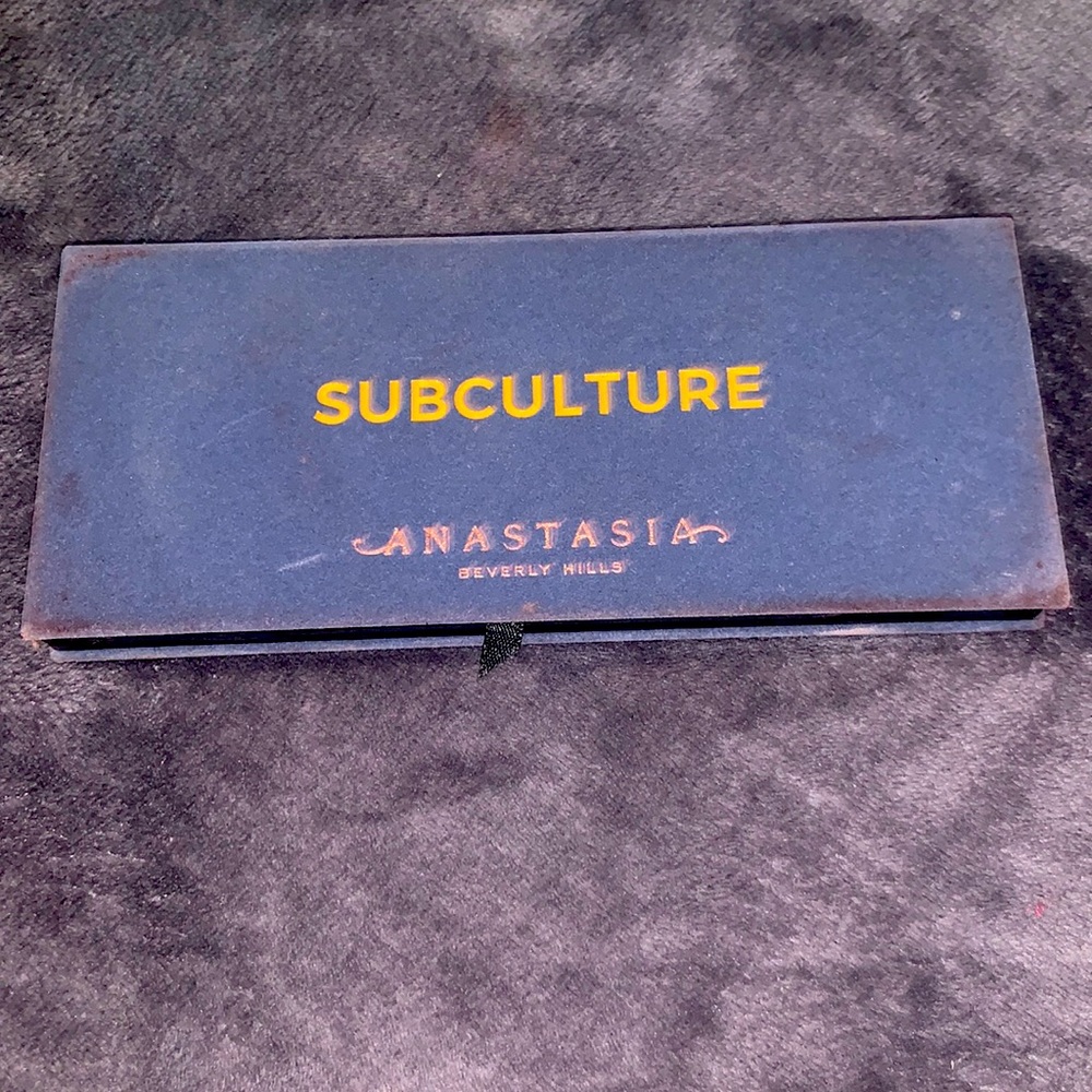 Anastasia subculture eyeshadow palette